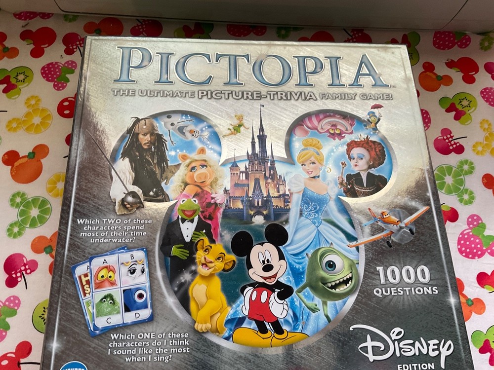 Pictopia Disney Edition Picture Trivia Family Board Game Fun
