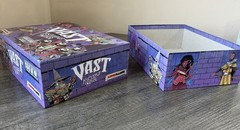 Vast Mysterious Manor Board Game Leder EUC Asymmetric 100% COMPLETE & UNPUNCHED