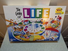 4 Vintage 1998-2000 Hasbro Board Games Bundle – Clue, Life, Scrabble & Sorry!