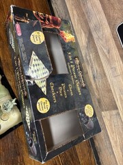 Pirates of the Caribbean Dead Mans Chest Checkers, Chess Collector Edition READ