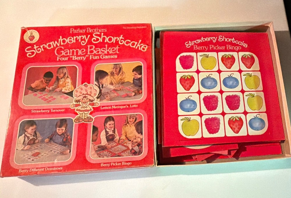 Parker Brothers Strawberry Shortcake Game Basket Board Game Vintage Age 3-6 2+