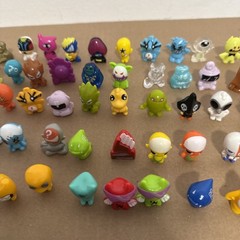 Gogo Crazy Bones Lot Of 150 Figures