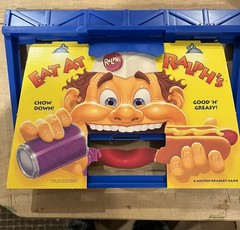 1992 Milton Bradley Eat At Ralph’s Motorized Fast Food Game COMPLETE Untested MB