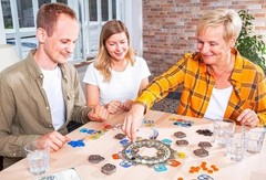 Nova Luna Board Game – Family-Friendly Strategy Game^-~