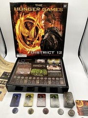 The Hunger Games District 12 Strategy Board Game Complete 2012 Neca Wizkids
