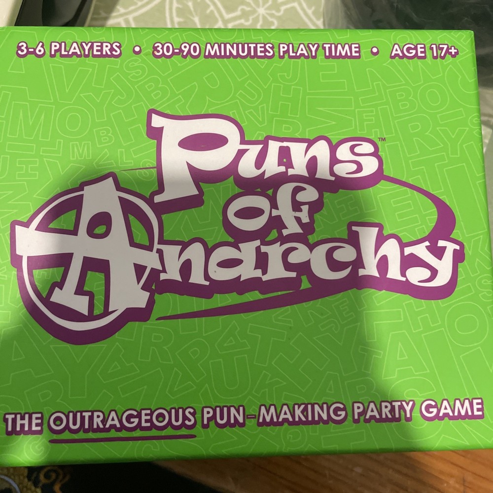 Puns of Anarchy – The Outrageous Pun-Making Game