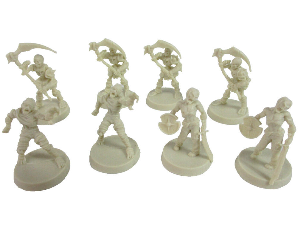 HeroQuest: 8x UNDEAD Minis NEW!!