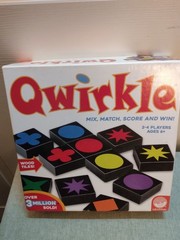 MindWare 2018 Qwirkle Strategy Game Fully Complete With All 108 Tiles Very Good