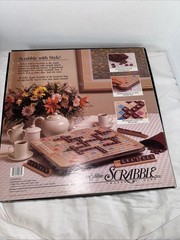 Scrabble Deluxe Edition Rotating Turntable Board Game Vintage 1989