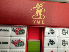 Yellow Mountain Imports Chinese Mahjong Set Rouge Heritage 146 Medium Tiles