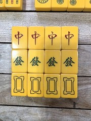 Vintage Cardinal Mahjong Set 144 Bakelite Tiles 4 Trays Rare Outstanding set!