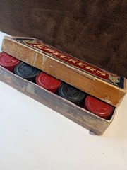 The Embossing Company Checkers Corona 1/18″ Full Set Vintage (Over 80years Old)