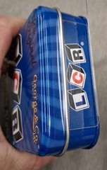 New Sealed LCR Left Center Right Dice Game in Tin