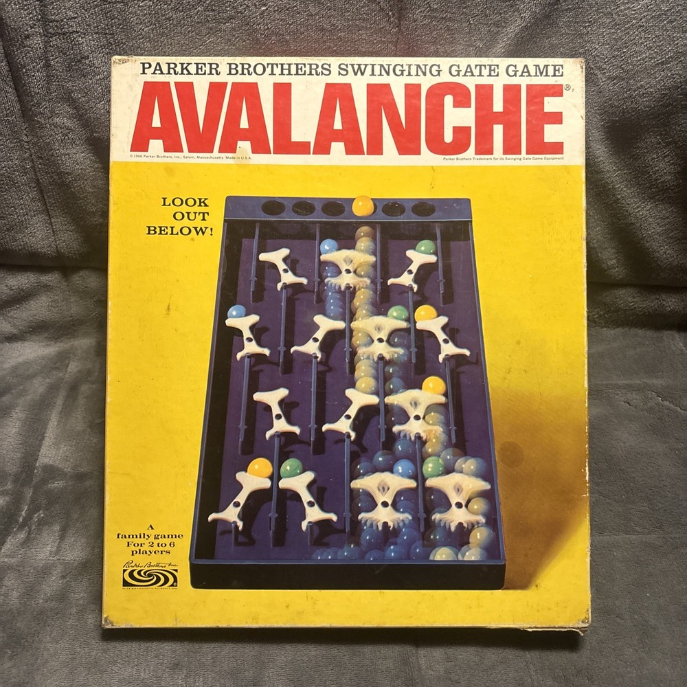 Vintage 1966 Parker Brothers Avalanche Swinging Gate Marble Game Complete! RARE