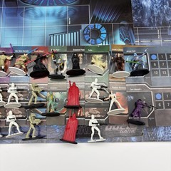 Star Wars Epic Duels Board Game 2002 w/ Figures 370/372 Cards Read