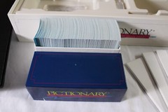 Milton Bradley Game Pictionary The Classic Game of Quick Draw VTG 1993