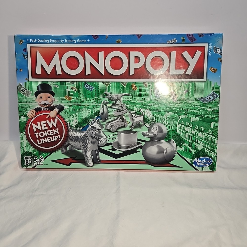 MONOPOLY CLASSIC Hasbro Family Board Game NEW Sealed 2016 New Token Lineup