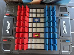 Electronic’ Stratego’ Board Game 1982 Milton Bradley COMPLETE w/manual READ