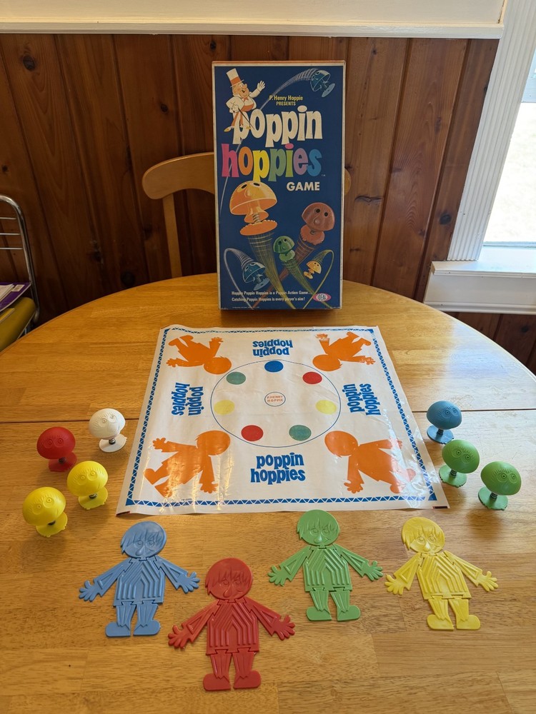 Poppin Hoopies 1968 Board Game Ideal Toys Board Pieces Box missing 1 hoppie