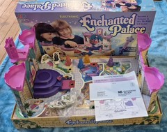 1994 Enchanted Palace Electronic Board Game Milton Bradley Vintage