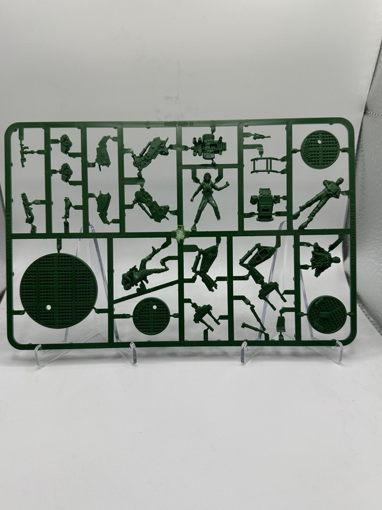 Gale Force 9 Aliens 06 Sulaco Survivors Tabletop Miniature Sprue Unpainted Uncut