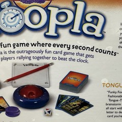 Hoopla Fun Card Game Cranium 2004 Edition Every Second Counts Adults Teen NEW!