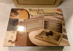 NWOT/NIB STERLING GAMES 15″ WOODEN BACKGAMMON SET – Style #2632
