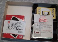 Deluxe UNO game – 1978 edition 90% complete w/box missing ( -7 cards )