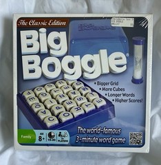 BIG BOGGLE Classic Edition Word Game – Family Game Night Kids 8+ & Adults