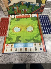 Vintage Stratego Board Game Milton Bradley 4916 Complete Red Blue Pieces