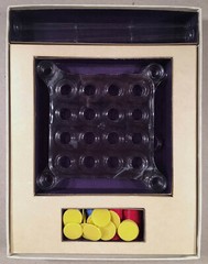 1972 Parker Brothers QUBIC GAME 3-D TIC TAC TOE No. 401 for Parts or Repair