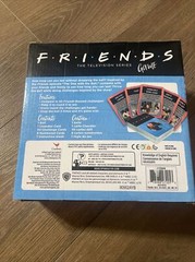 New FRIENDS THE TV SERIES GAME The One with the Ball for 2-8 Players A1