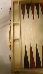 NWOT/NIB STERLING GAMES 15″ WOODEN BACKGAMMON SET – Style #2632
