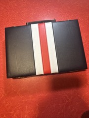 Backgammon Game 8 1/4″ x 11″ Green Red White in Black Travel Case Missing 1 Chip