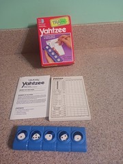 VTG 1989 Yahtzee Travel Game by MB Milton Bradley Age 8 & Up 1 or more players