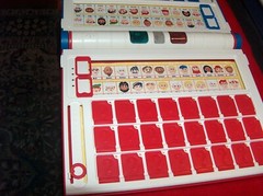 Electronic Guess Who? Extra Game Milton Bradley 2008 (NO BOX)
