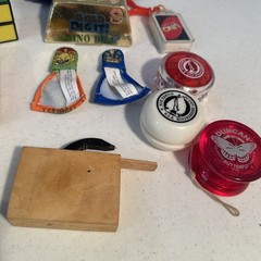 Lot of Miscellaneous Mini Games: Rubik’s cube, etch-sketch, yo-yo’s, Mini Pool