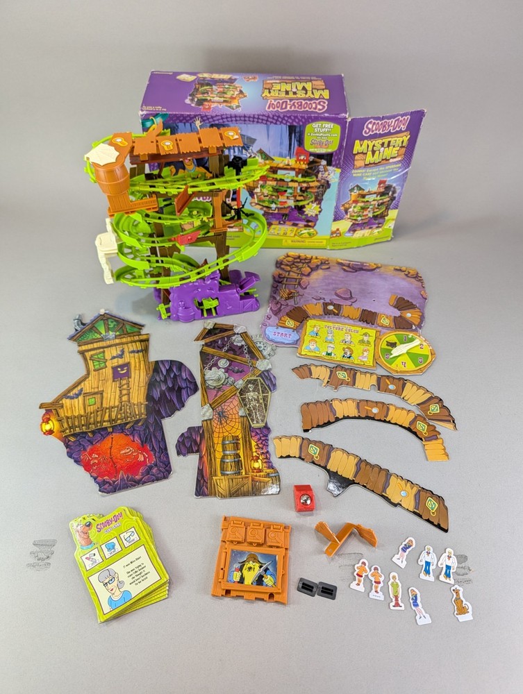 Scooby Doo 2013 Pressman Mystery Mine Board Game