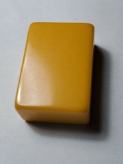 VINTAGE MAH JONG TILES CHINESE BAKELITE 1 1/4″ tall 7/8″ wide 1/2″ thick