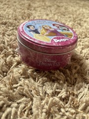 DISNEY PRINCESS DOBBLE SPOT IT New Sealed In Tin 30 Cards