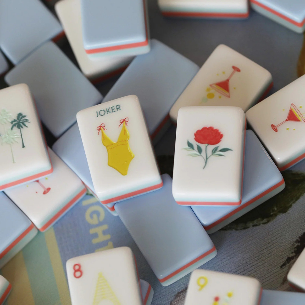 160Pcs 4-Layer Acrylic Sea Breeze Blue Engraved American Mahjong Set