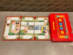 FLIPSIDERS Checkered Flag Milton Bradley 1987 Pocket Game Cassette