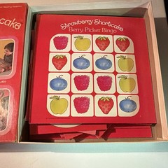 Parker Brothers Strawberry Shortcake Game Basket Board Game Vintage Age 3-6 2+