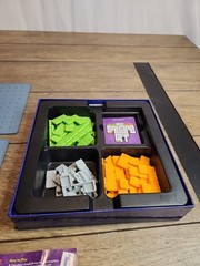 City Square Off COMPLETE Gamewright 2011 Strategy Planning Head to Head