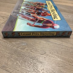Grand Prix Bicicyling Board Game 2-9 Players Brand New Sealed RARE