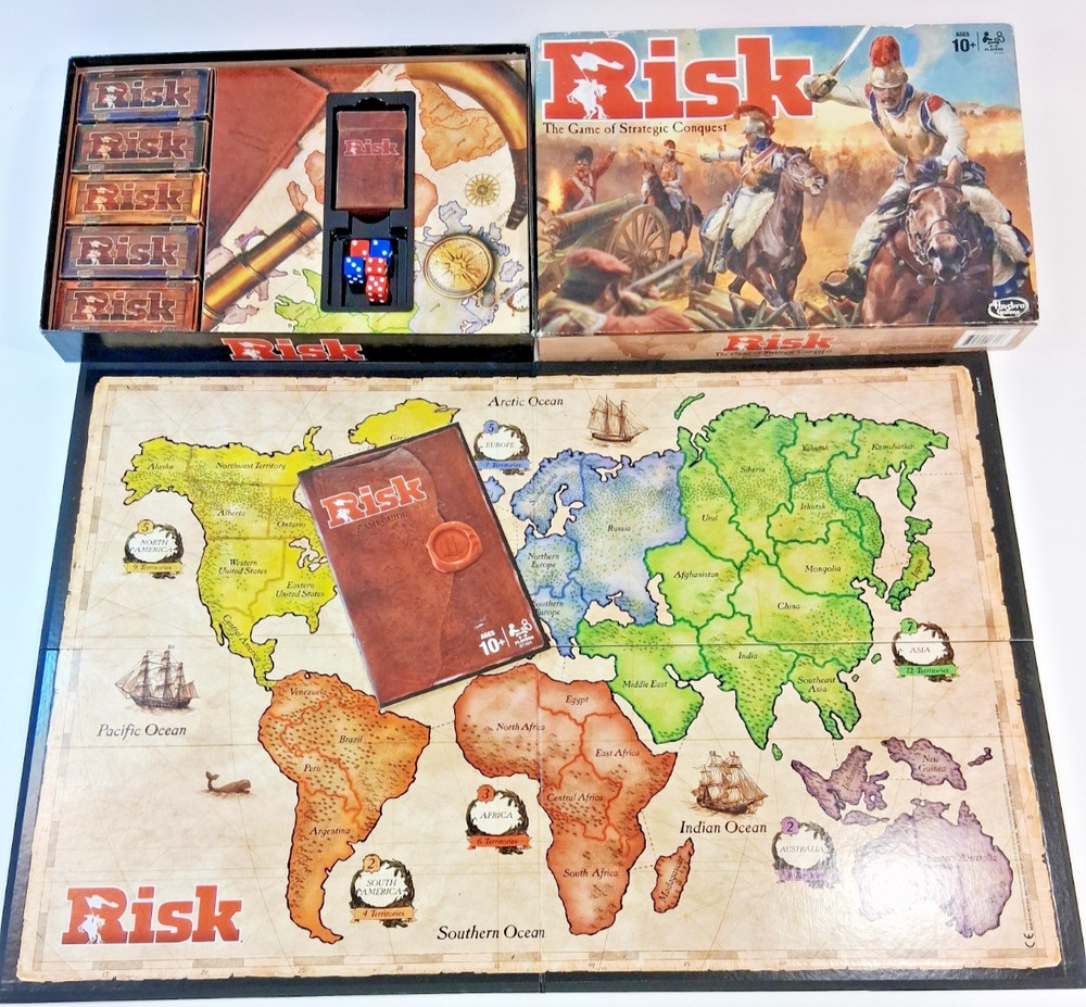 Risk The Game of Strategic Conquest Board Game – 100% Complete in VG Condition