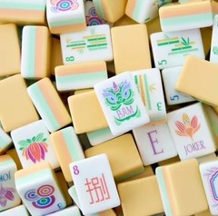 NEW! Vibrant Layered Mahjong Tiles – Full American Set 160Tiles -Yellow Lion