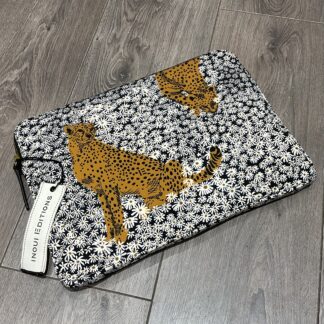Photo du produit POCHETTE ORDINATEUR PAMPA couleur noir de chez Inouï Editions