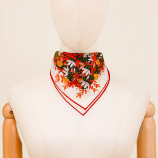 Photo du foulard CS028947 de la marque Maison Fanli