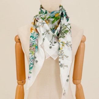 Photo du foulard CS099402 de la marque Maison Fanli